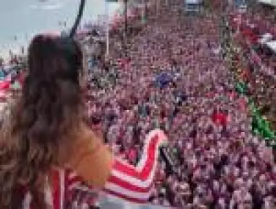 Detalhe em bloco de Ivete Sangalo no Carnaval reacende debate sobre desigualdade social