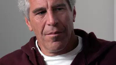 Documentos revelam conexões de Jeffrey Epstein com autoridades e inteligência russa