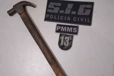 Homem é preso após tentar matar esposa a marteladas em Água Clara