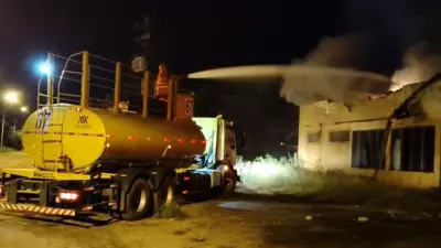 Incêndio consome galpão de cooperativa de recicláveis em Ilha Solteira (SP)