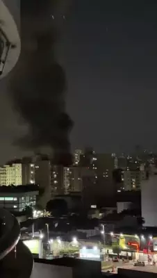 Incêndio de grandes proporções atinge loja de armarinhos no Centro de Santo André