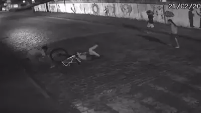 Jovem resiste a assalto e recupera bicicleta após ser derrubada por três homens em Mogi das Cruzes