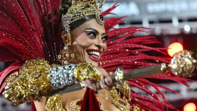 Juliana Paes retorna à Viradouro como rainha de bateria após 17 anos em homenagem especial