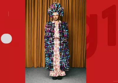 Pedro Sampaio homenageia Dona Hermínia com figurino caótico no carnaval de Salvador