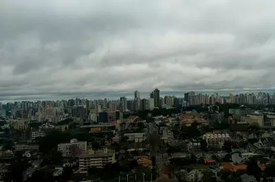 Simepar alerta para sexta-feira chuvosa no Paraná com risco de temporais durante Carnaval