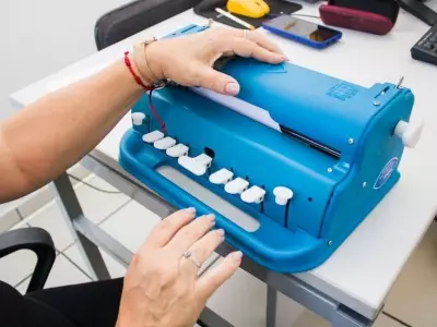 São Vicente investe em equipamentos em braille para alunos com deficiência visual