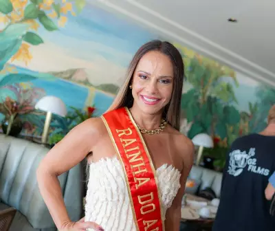 Viviane Araújo celebra 18 anos como rainha do Salgueiro no Carnaval 2026