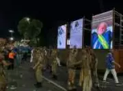 Acadêmicos de Niterói abre Carnaval com enredo político homenageando Lula