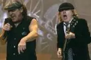 AC/DC no Brasil: Show lendário ou espetáculo deprimente de veteranos?