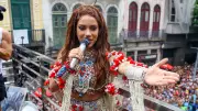 Bloco da Anitta arrasta multidão no Rio e Carnaval se estende até domingo