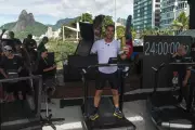 Brasileiro bate recorde mundial ao correr 188 km em esteira por 24 horas