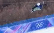 Brasileiros Augustinho Teixeira e Pat Burgener estreiam no snowboard halfpipe nas Olimpíadas de Inverno
