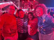 Carnaboi 2026 une famílias torcedoras de Caprichoso e Garantido em Manaus