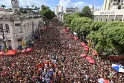 Carnaval de Salvador 2025: Abertura no Circuito Osmar homenageia 110 anos do samba
