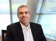 CEO do Itaú critica concorrentes por distribuição de produtos do Banco Master e Ambipar