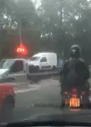 Chuva intensa causa alagamentos e falta de energia em Manaus nesta terça-feira