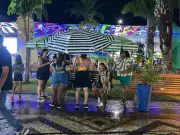 Chuva interrompe desfile de blocos em Rio Branco; evento é adiado para terça-feira