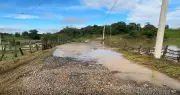 Chuvas em Monte Mor: represa transborda, bloqueia estrada e moradores ficam sem água após tempestades