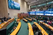 Câmara Legislativa do DF inicia 2026 com pedidos de impeachment contra Ibaneis Rocha