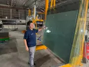 Empresário brasileiro revoluciona mercado de vidraçaria nos EUA com mentalidade industrial