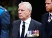 Ex-príncipe Andrew é preso no Reino Unido em investigação sobre caso Epstein