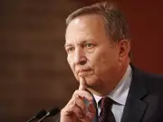 Ex-secretário do Tesouro Larry Summers renuncia a cargo em Harvard por vínculos com Jeffrey Epstein