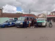 Família agradece com presentes a guardas que salvaram bebê engasgada em Buri (SP)