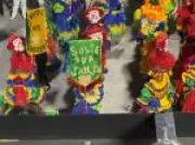 Globo adota tom protocolar na transmissão do desfile da Acadêmicos de Niterói sobre Lula