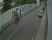 Homem é cercado e assaltado por quadrilha em duas motos em Juiz de Fora