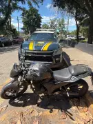 Homem é detido com moto clonada na Via Dutra em Resende, Rio de Janeiro