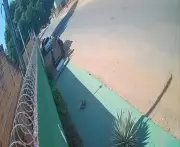 Homem devolve porcelanatos furtados após aparecer no quadro 'Sem Noção' em Boa Vista