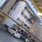 Incêndio atinge apartamento na Barra dos Coqueiros, em Aracaju, nesta quarta-feira