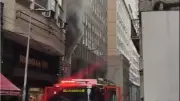 Incêndio atinge restaurante no Centro do Rio de Janeiro nesta segunda-feira