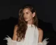 Izabel Goulart se pronuncia após ser citada em arquivos de Jeffrey Epstein