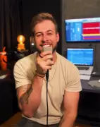 Junior Villa canta hit de Bad Bunny em ritmo de arrocha em vídeo viral