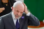 Lula confronta filho Lulinha sobre suspeitas no INSS: 'Se tiver algo, pagará o preço'