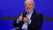 Lula proíbe ministros de desfile de Carnaval em sua homenagem no Sambódromo