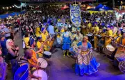 Maracatu com tema contra feminicídio abre o Carnaval 2026 em Fernando de Noronha
