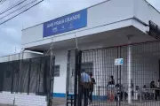 Médico é preso por injúria racial contra idosa em hospital de Praia Grande