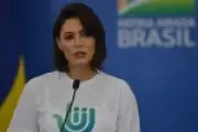 Michelle Bolsonaro ironiza rebaixamento de escola de samba que homenageou Lula