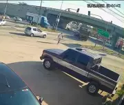 Mulher morre após ser atropelada por caminhão em Mamanguape, PB; vídeo flagra acidente