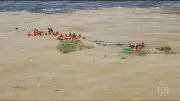 Naufrágio em Manaus deixa 2 mortos e 7 desaparecidos, incluindo bebê resgatado em cooler