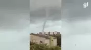 Nuvem funil é avistada durante tempestade intensa em Pelotas, no Rio Grande do Sul