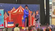 Palhaço Nicolau Encanta Crianças com Show de Mágica e Oficinas no Pátio Limeira Shopping