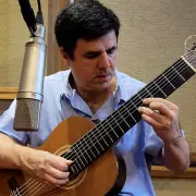 Paulo Aragão lança álbum solo 'Choros líricos e sentimentais' em março com obras autorais