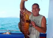 Pescador de 62 anos morre em naufrágio durante tempestade em Ubatuba