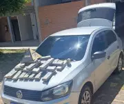 Polícia apreende 30 quilos de maconha e prende motorista de aplicativo em Januária