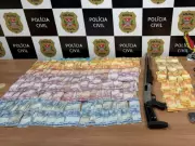 Polícia Civil apreende R$ 33 mil, armas e veículo de suspeito de tráfico em Piracicaba