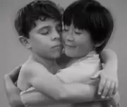 Presidente sul-coreano usa IA para criar vídeo simbólico abraçando Lula na infância