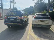 PRF recupera carro de R$ 115 mil com registro de furto e prende homem na Serra das Araras